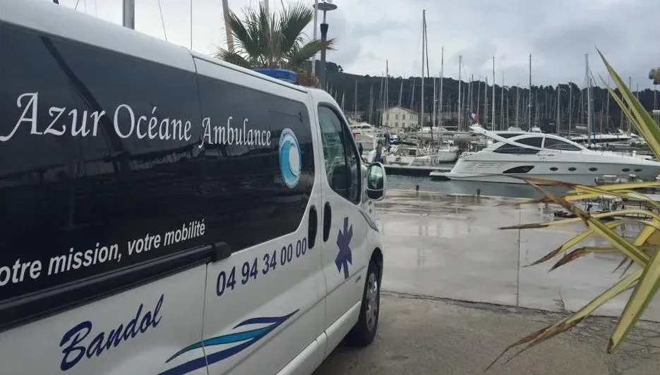 ambulance (3)